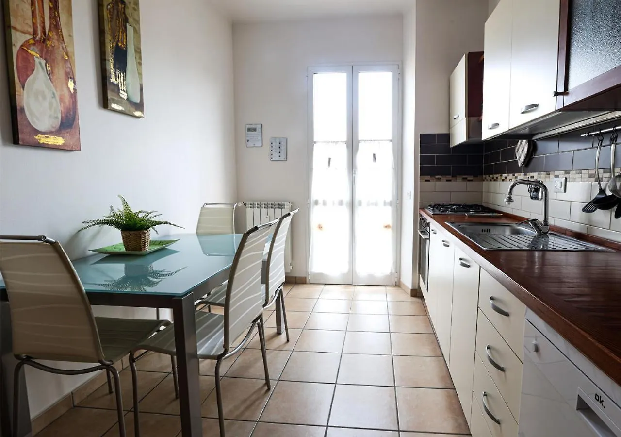 Dimora Iacopo E Annalisa Apartment Florence 0*,